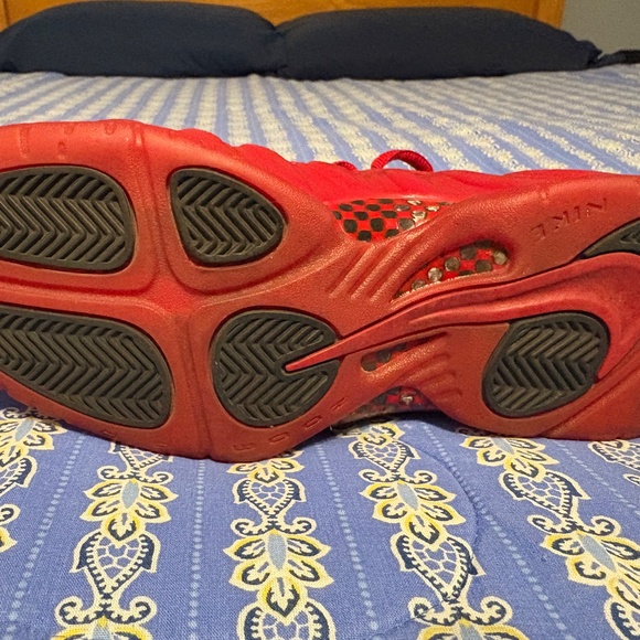 Nike Foamposite shoes. - Picture 5 of 5